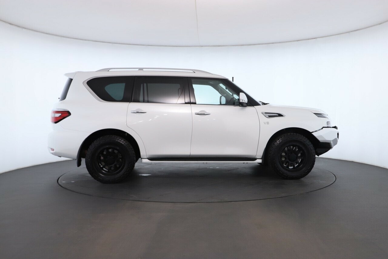 Nissan Patrol image 2