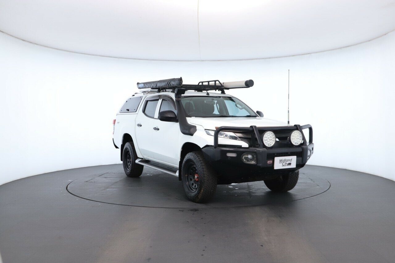 Mitsubishi Triton image 4