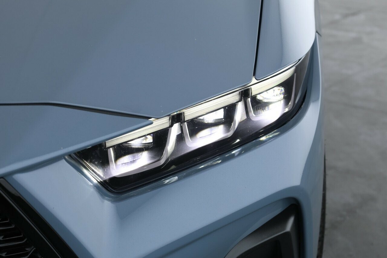 Ford Mustang image 4