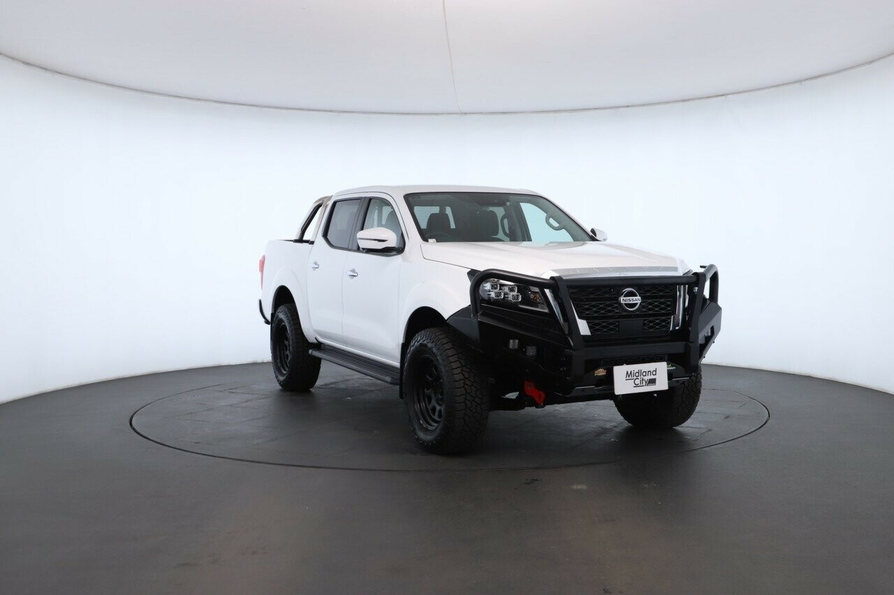 Nissan Navara image 4