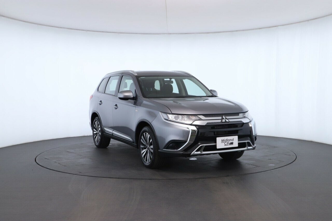 Mitsubishi Outlander image 4
