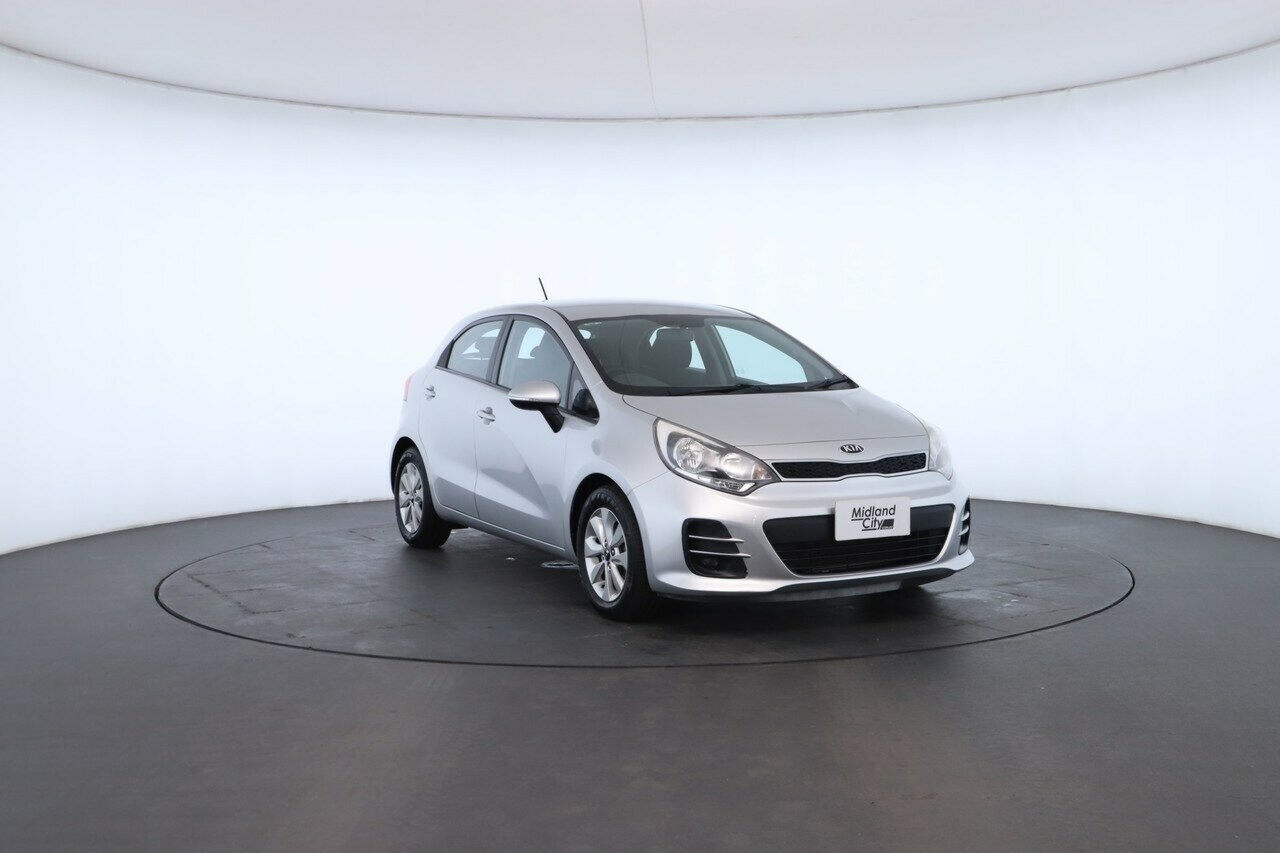 Kia Rio image 4