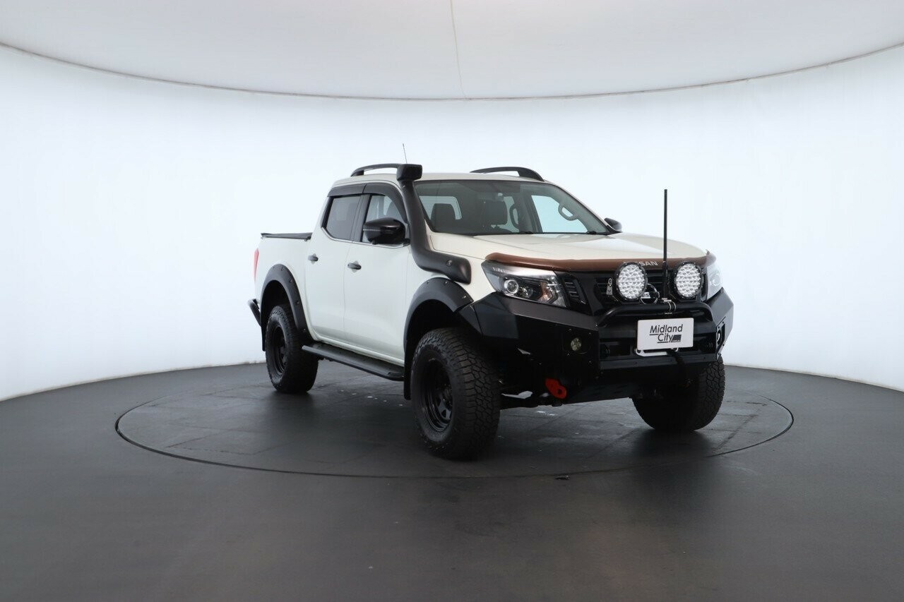 Nissan Navara image 4