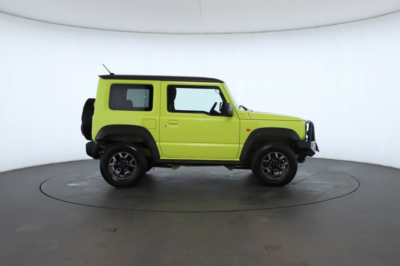 Suzuki Jimny image 2