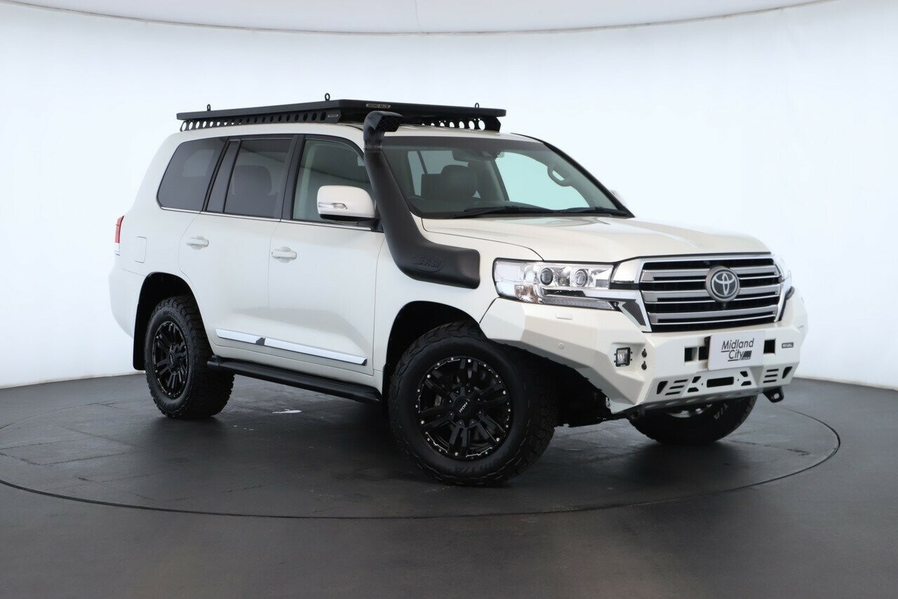 Toyota Landcruiser image 1