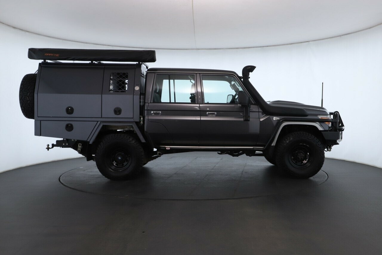 Toyota Landcruiser image 3