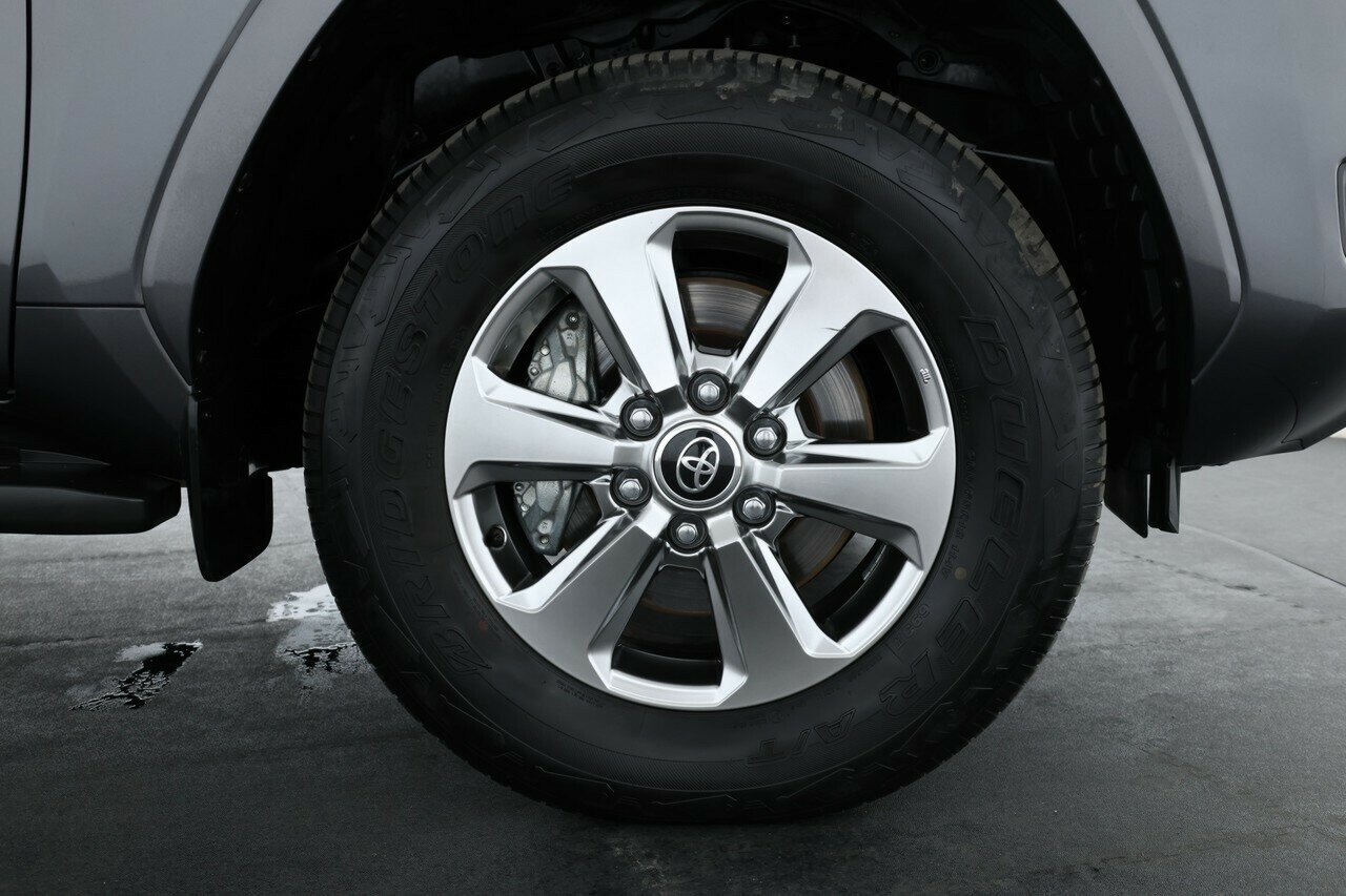 Toyota Landcruiser image 3