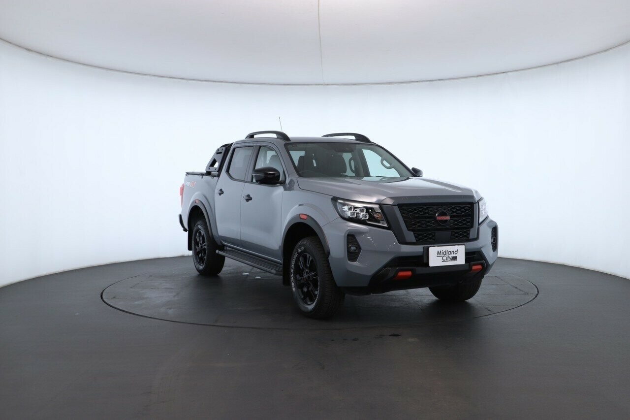 Nissan Navara image 4