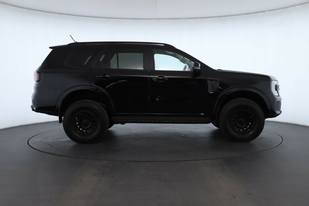 Ford Everest image 2