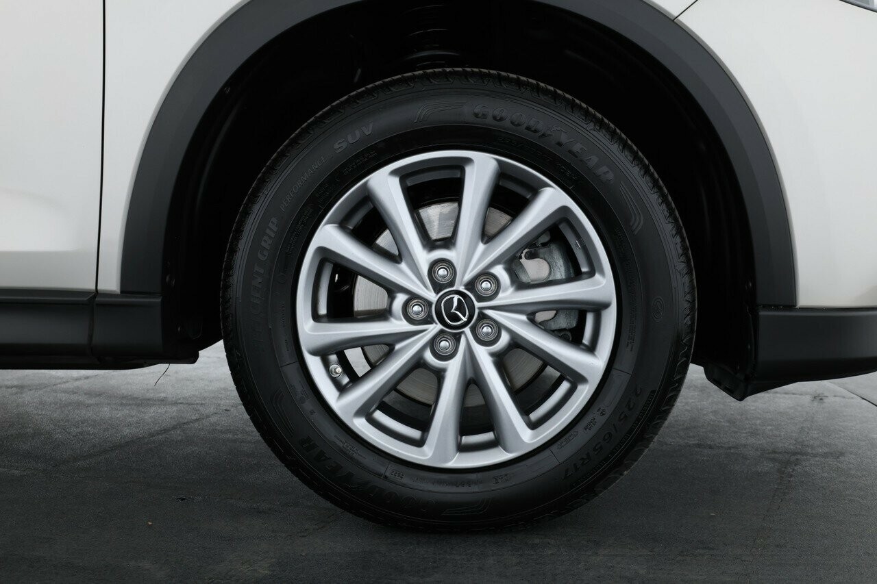 Mazda Cx-8 image 3