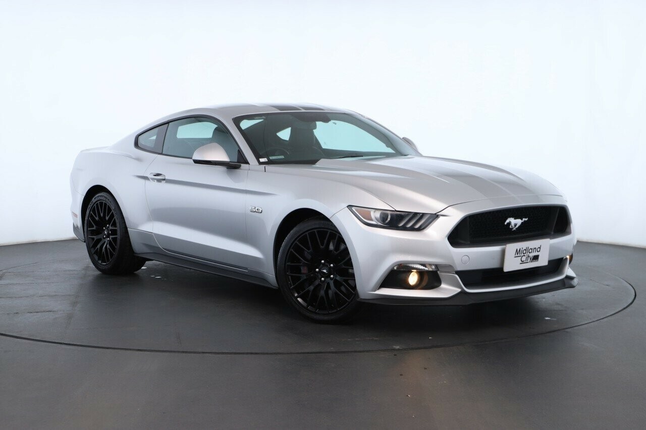 Ford Mustang image 1