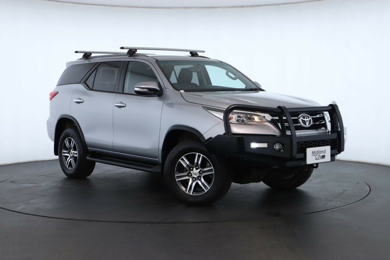 Toyota Fortuner image 1