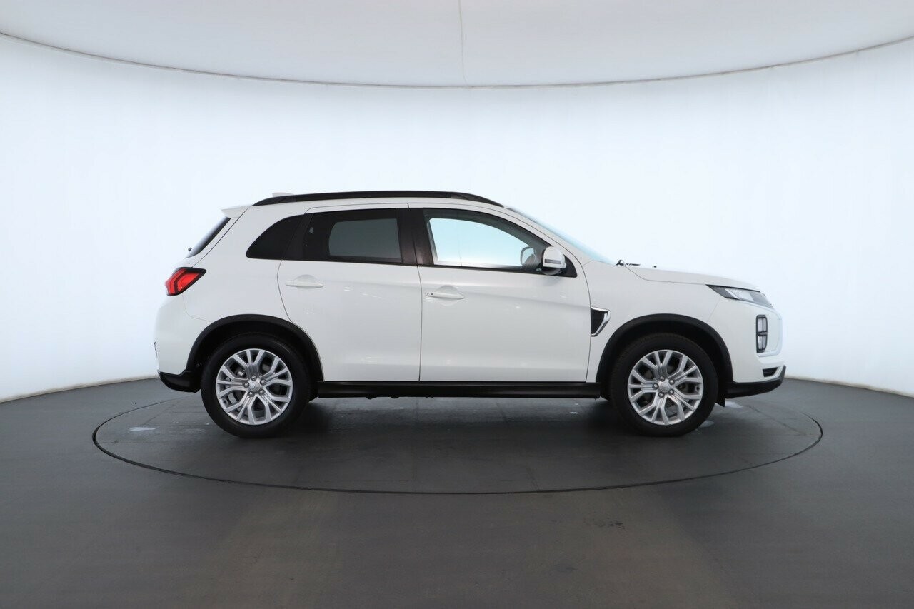 Mitsubishi Asx image 2