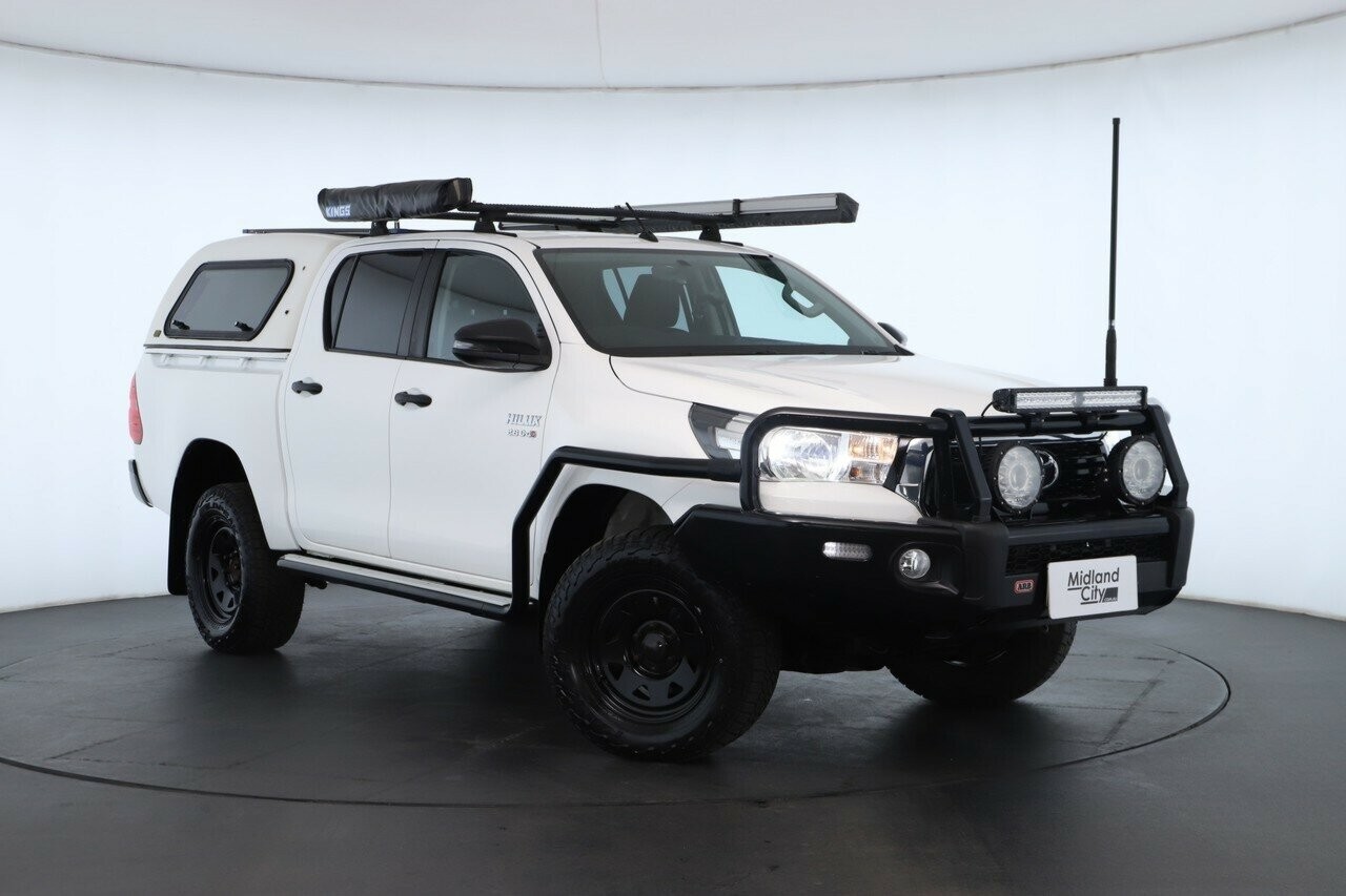 Toyota Hilux image 1