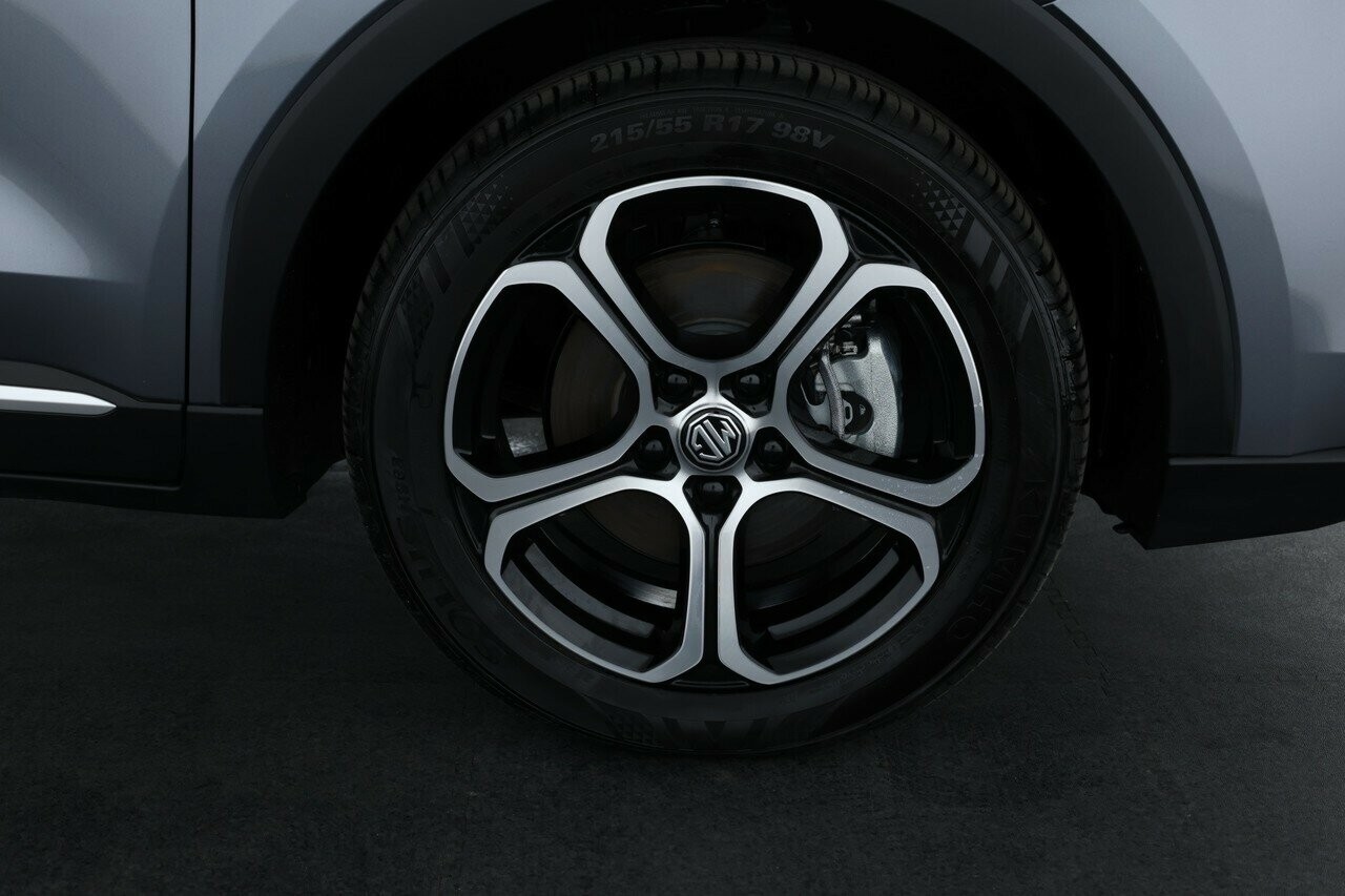 MG Zs image 3