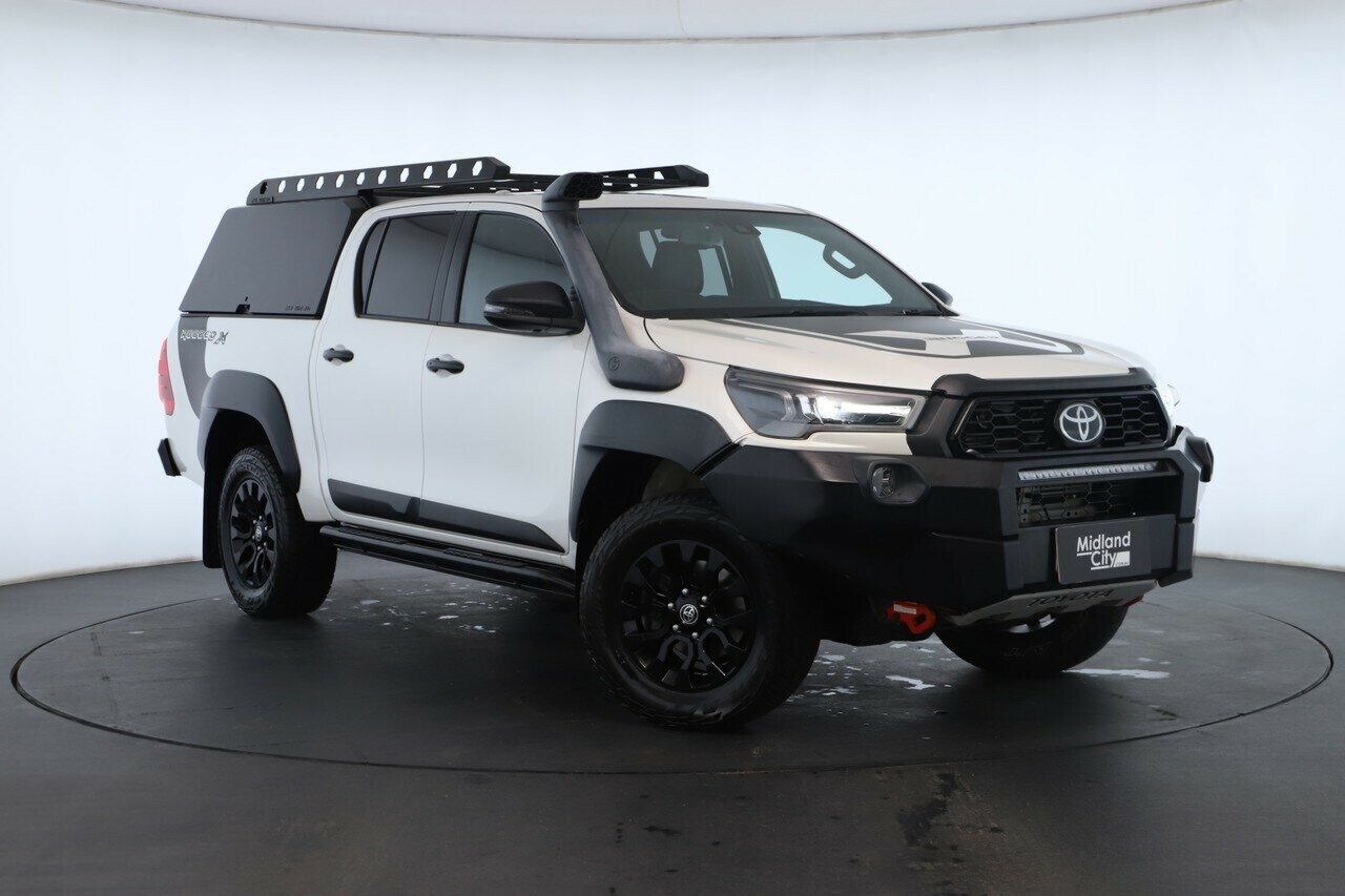 Toyota Hilux image 1