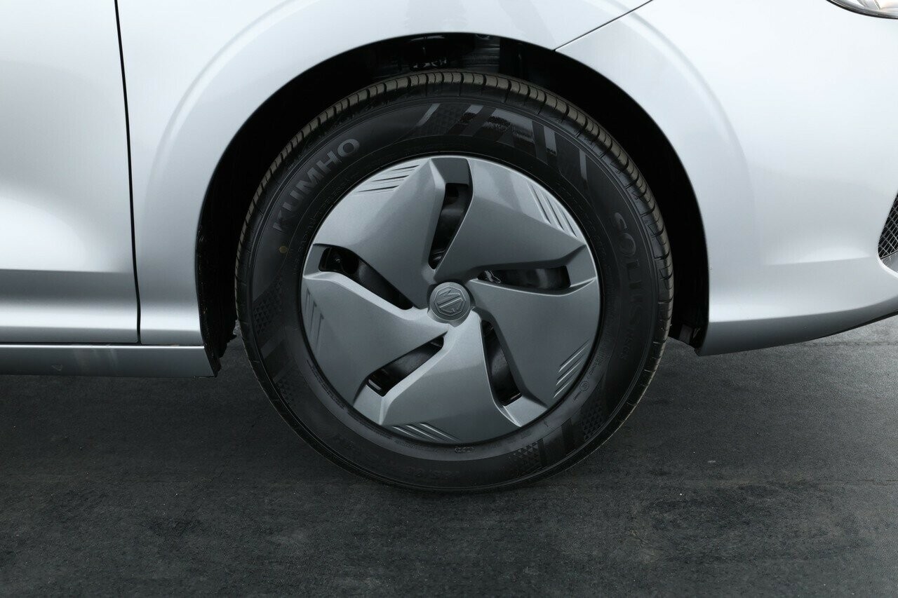 MG Mg3 image 2
