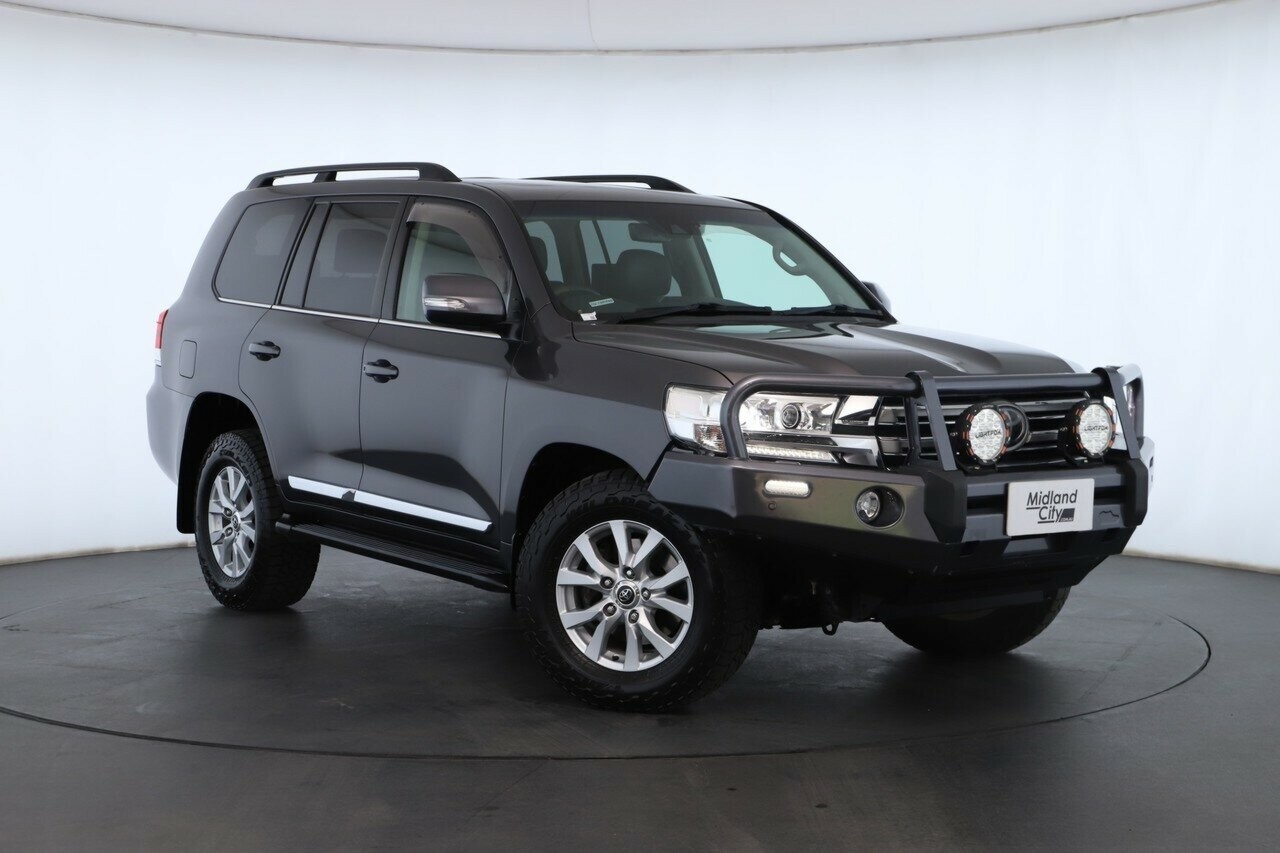 Toyota Landcruiser image 1