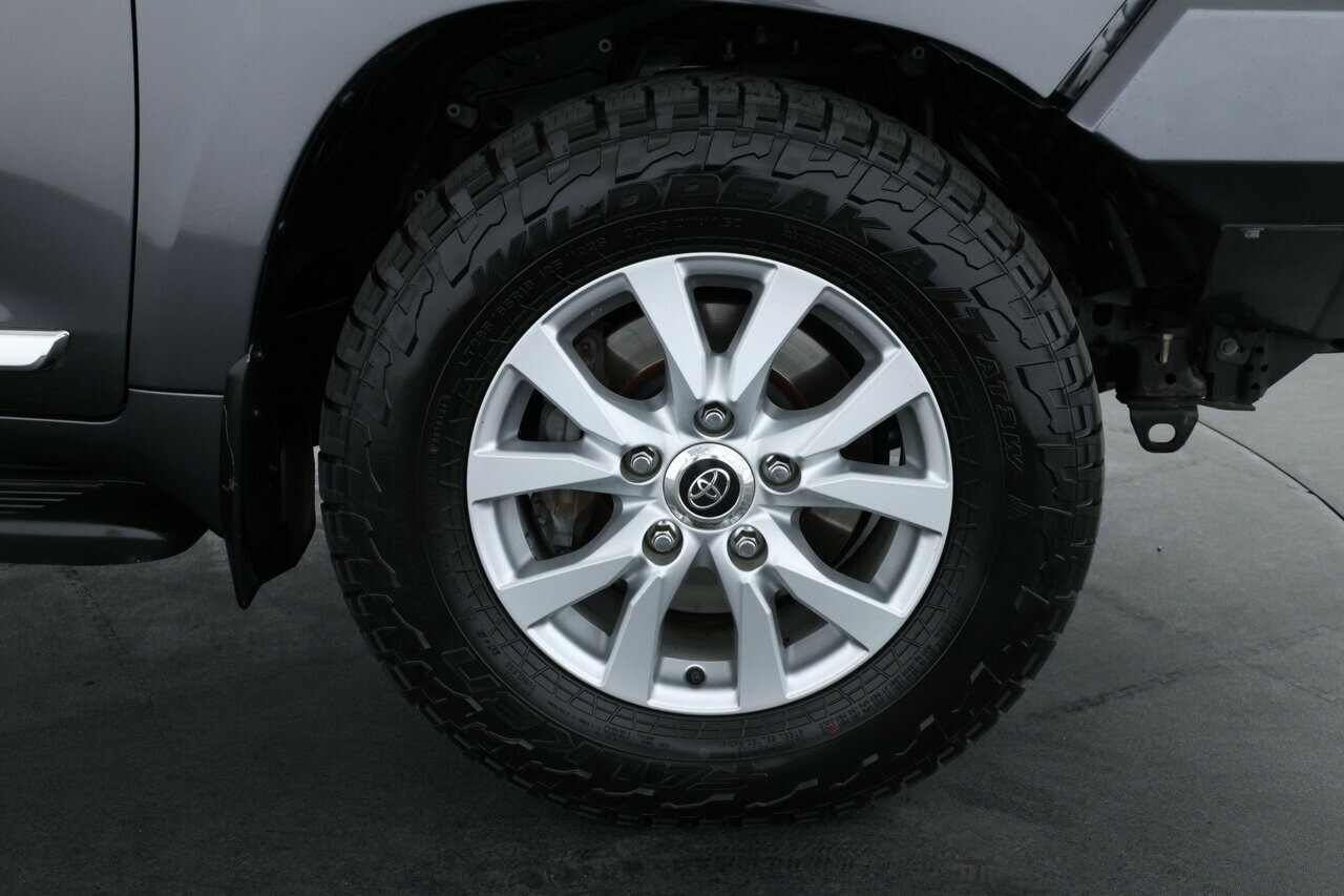 Toyota Landcruiser image 4