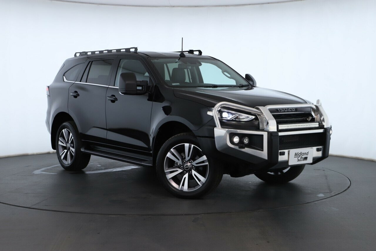 Isuzu Mu-x image 1