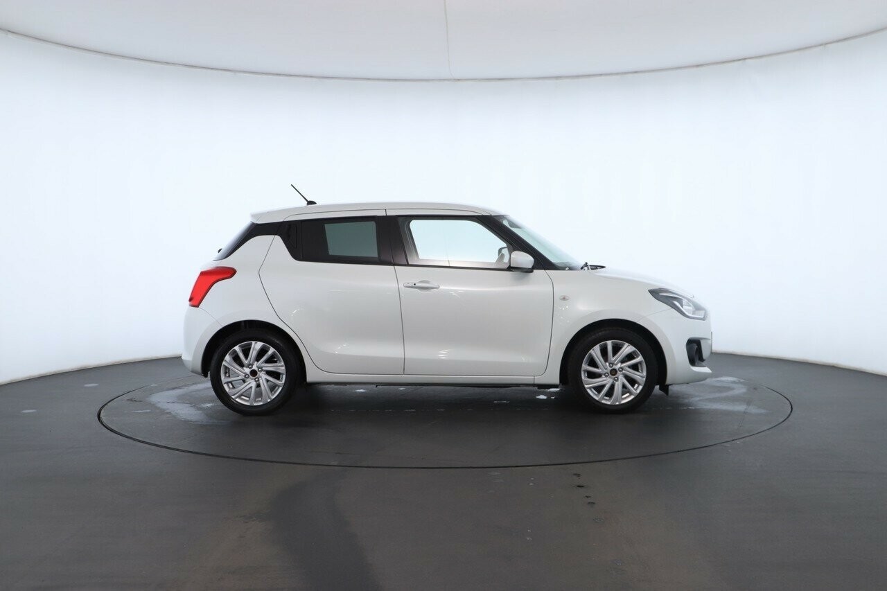 Suzuki Swift image 2