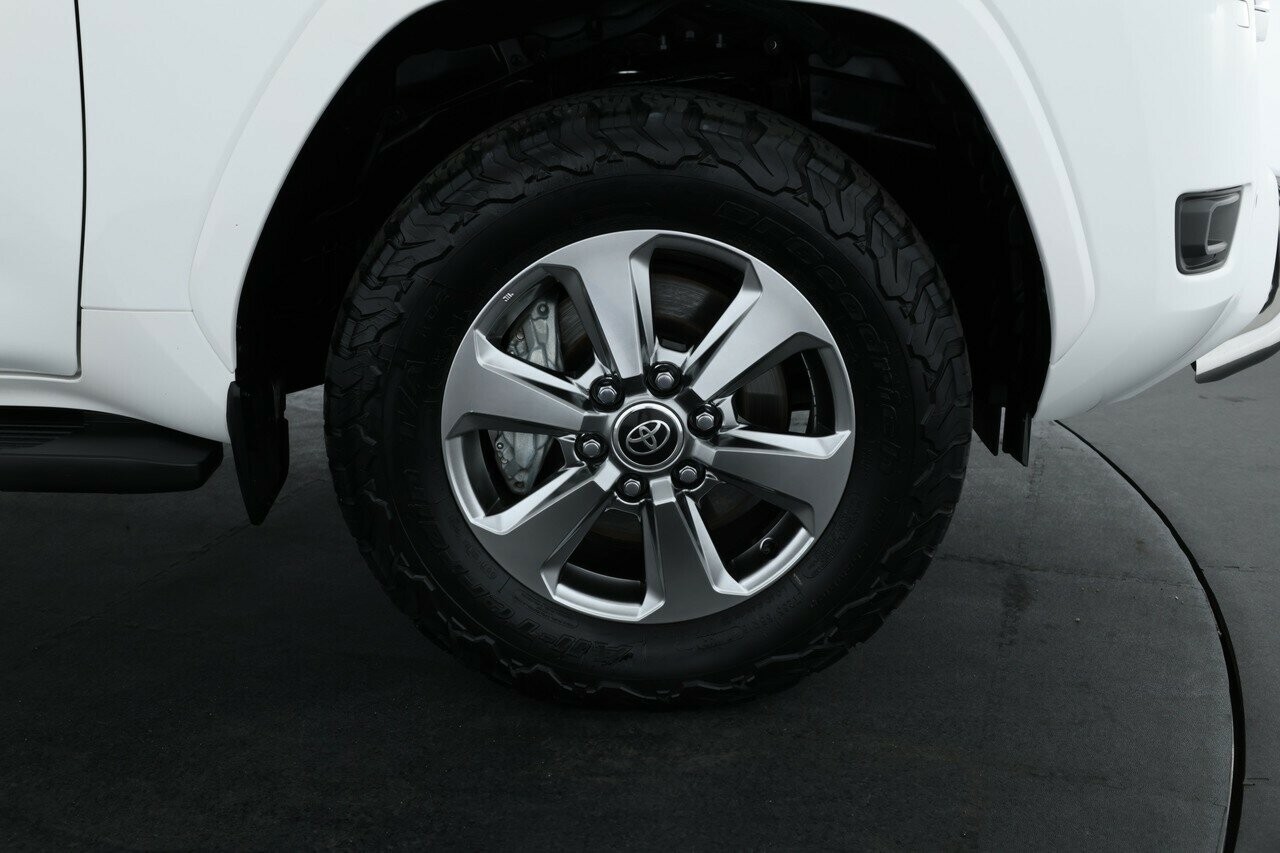 Toyota Landcruiser image 3