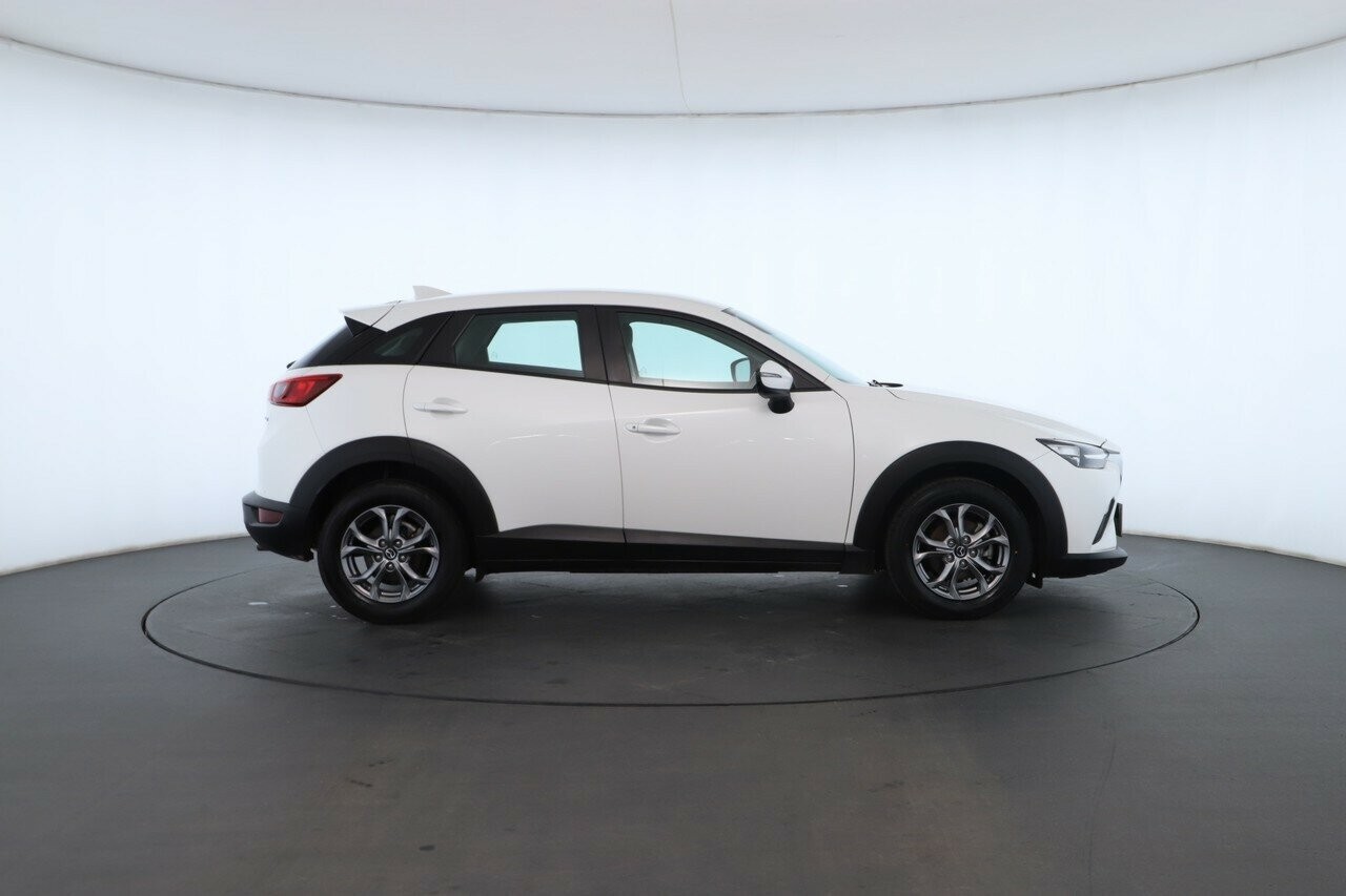 Mazda Cx-3 image 2