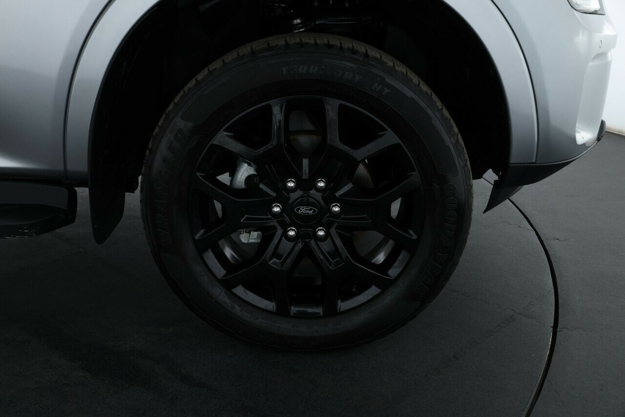 Ford Everest image 3