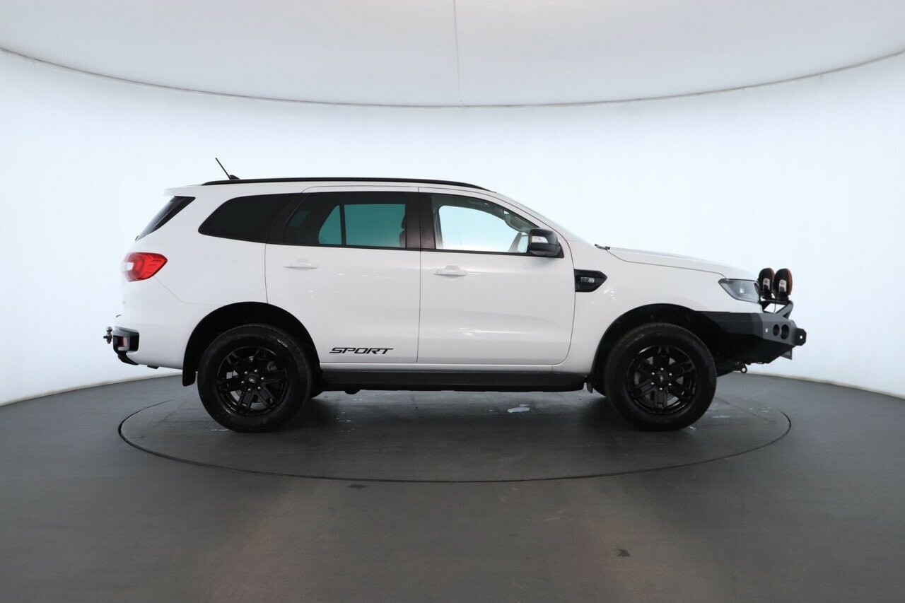 Ford Everest image 2
