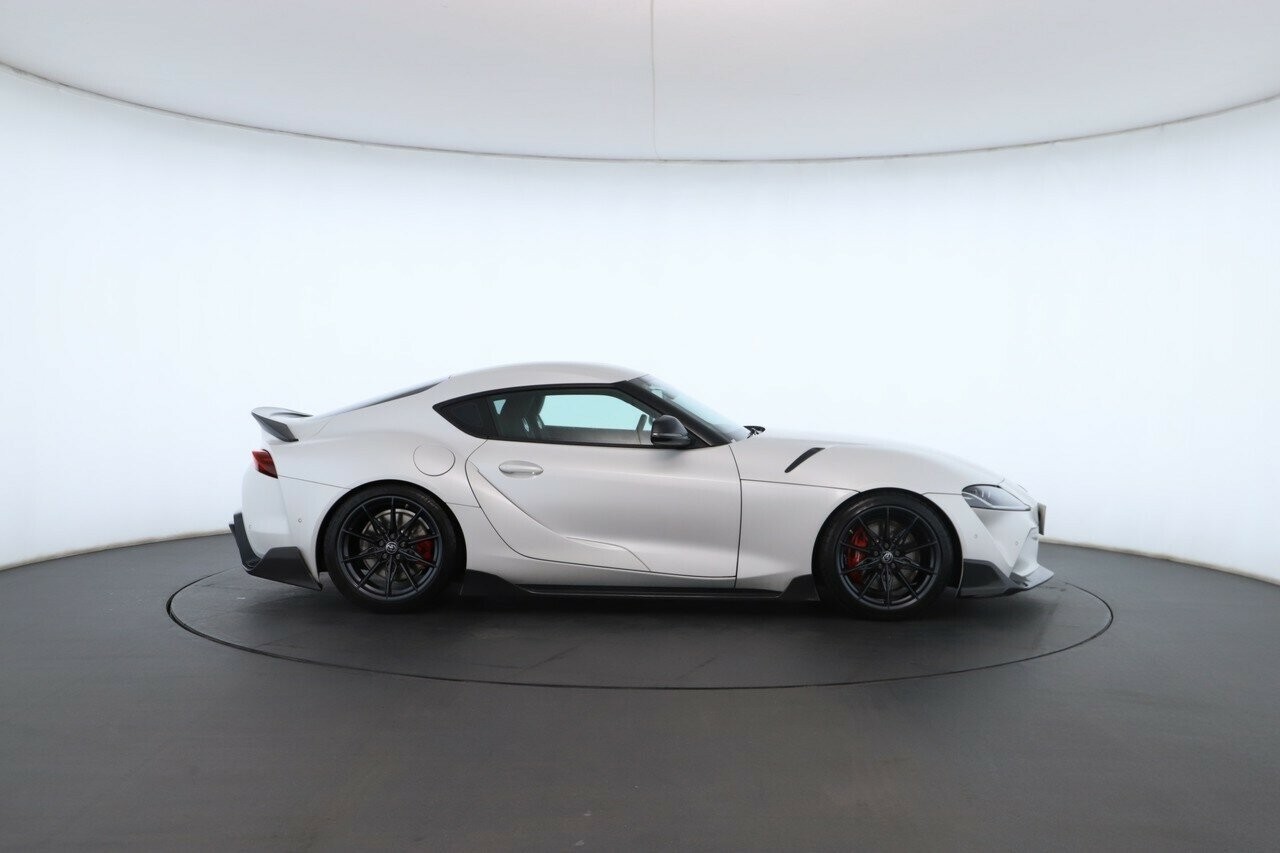 Toyota Supra image 2