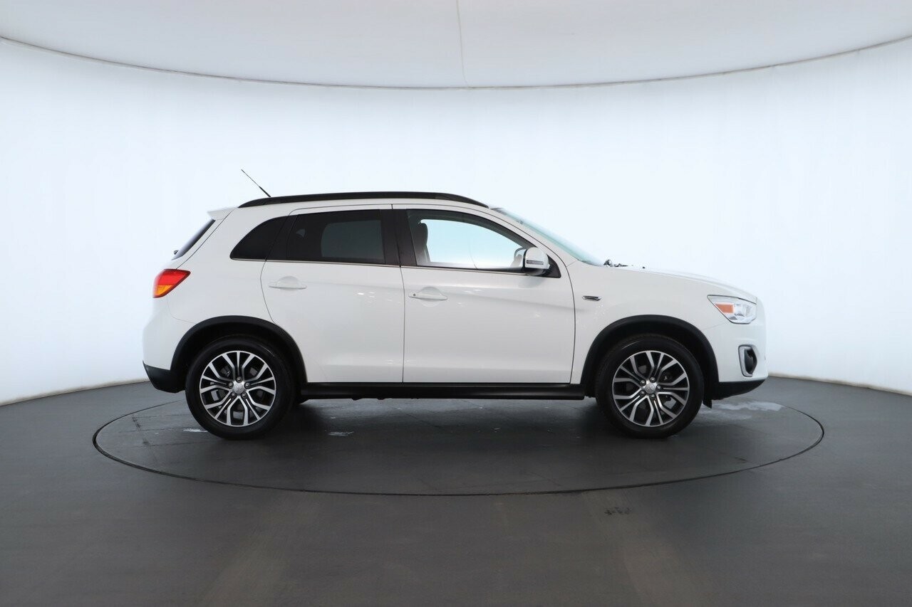 Mitsubishi Asx image 2