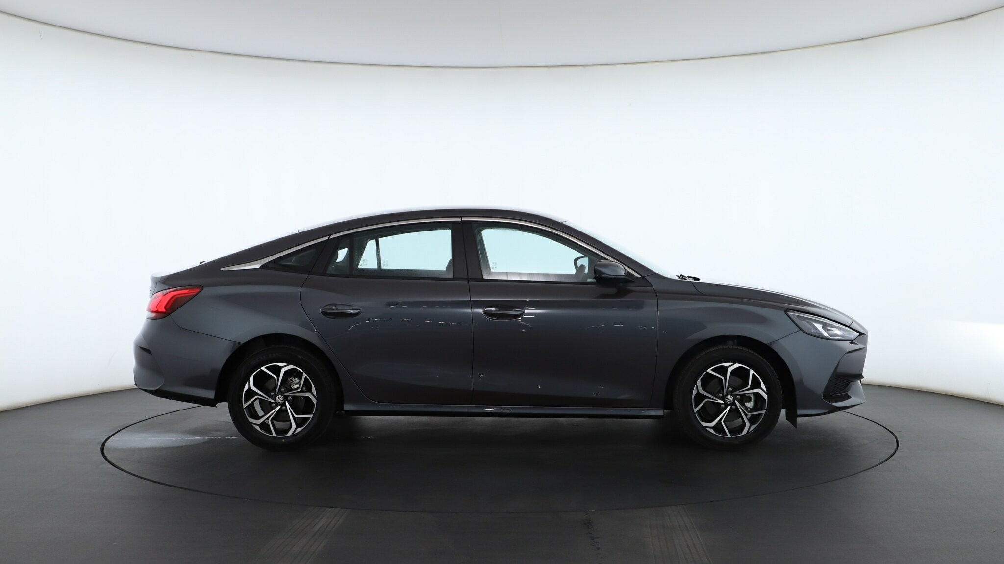 MG Mg5 image 4