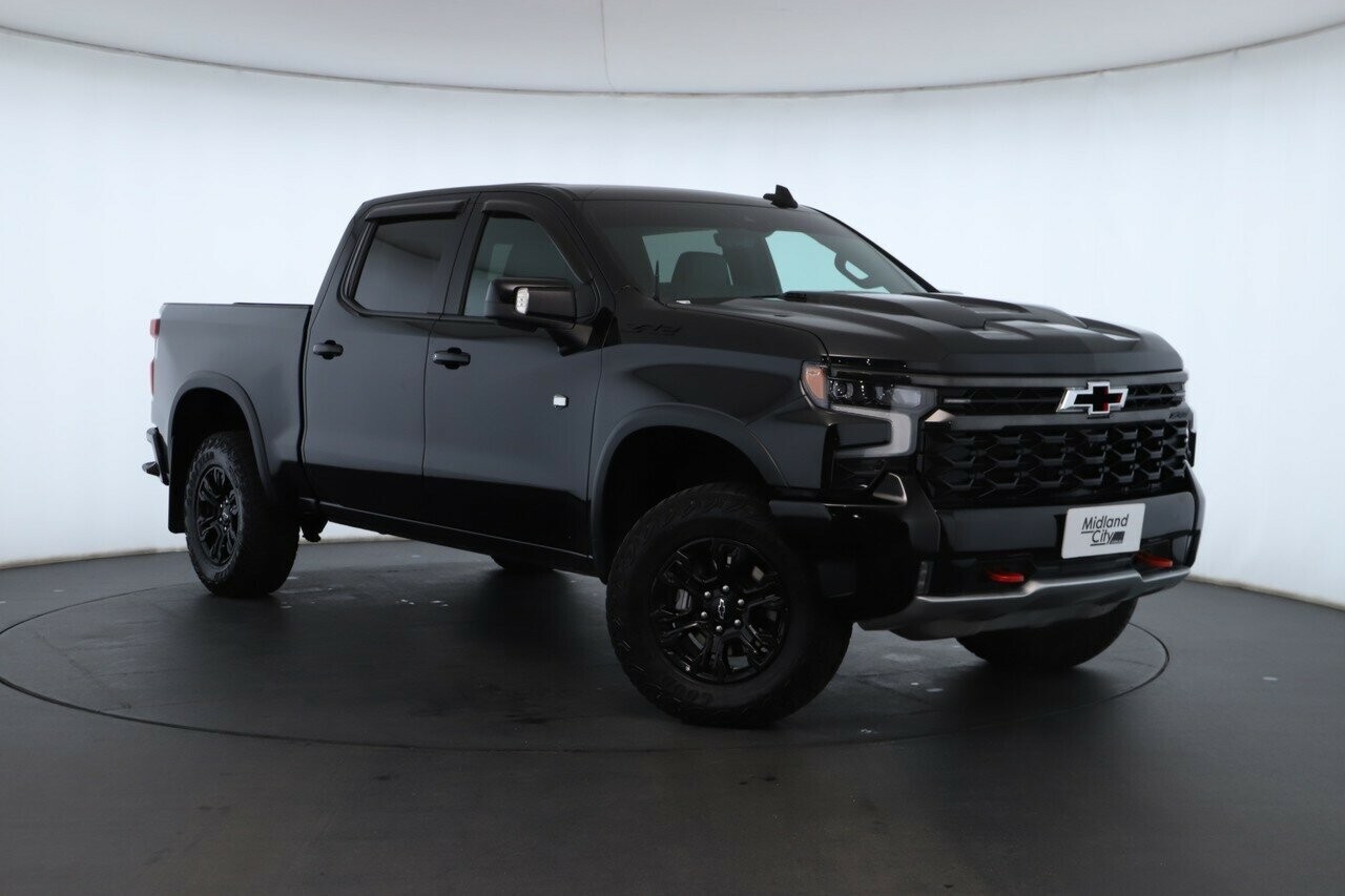 Chevrolet Silverado image 1