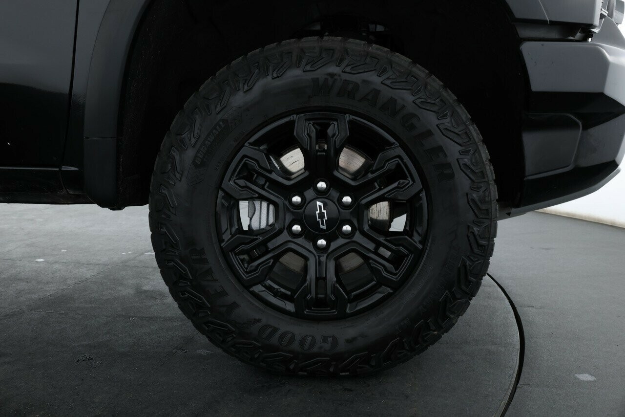 Chevrolet Silverado image 3