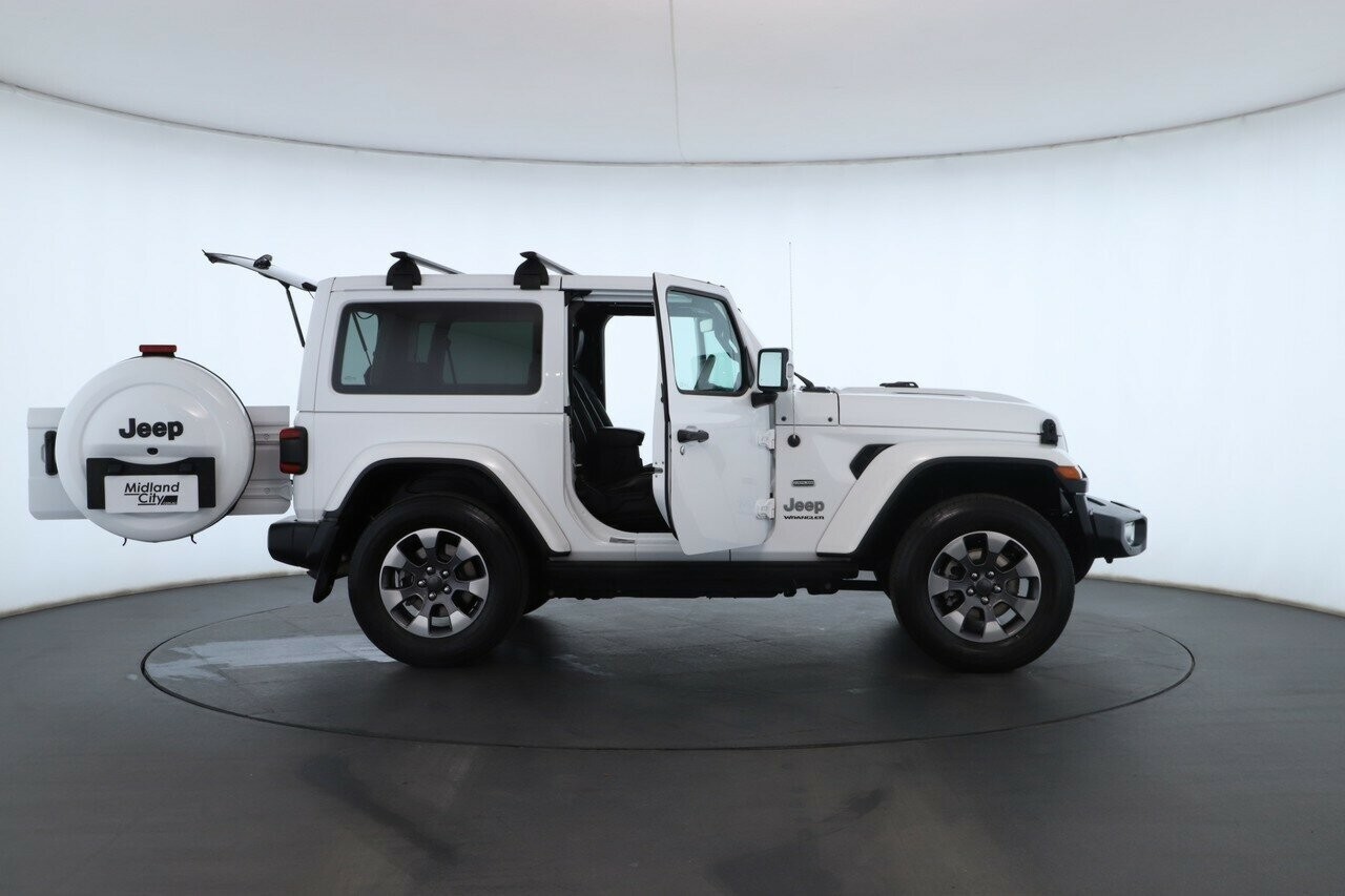 Jeep Wrangler image 2