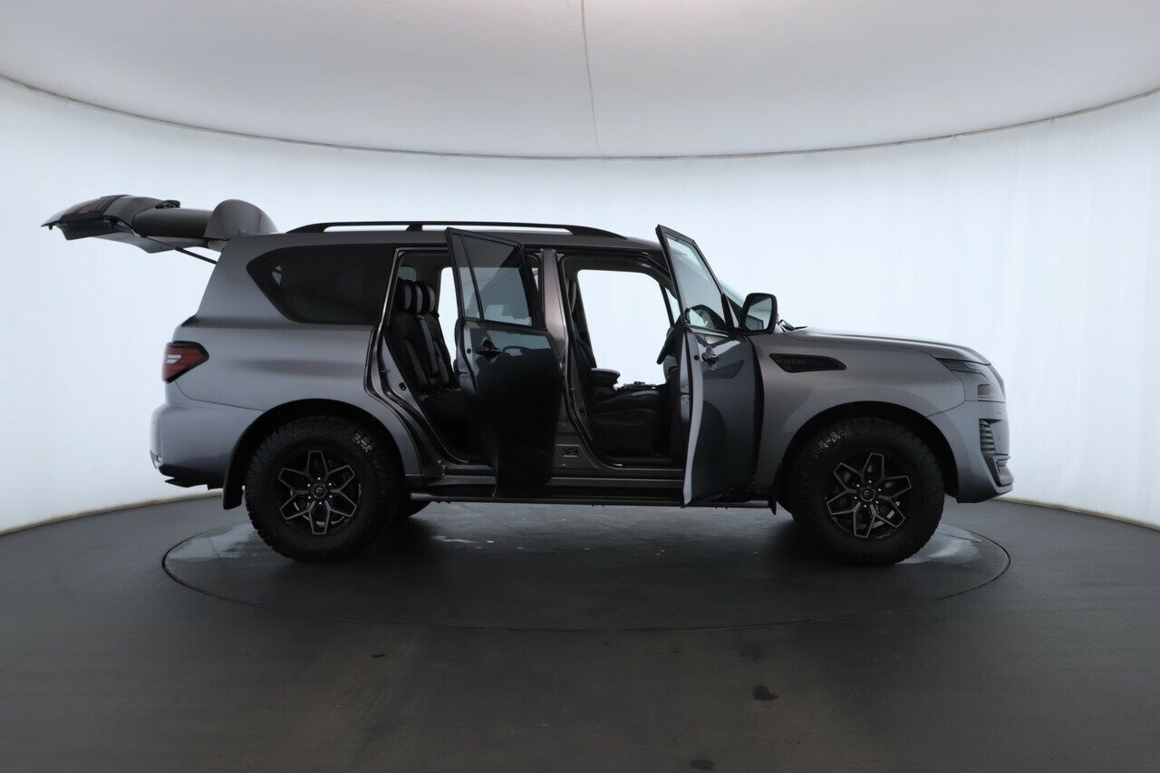 Nissan Patrol image 2
