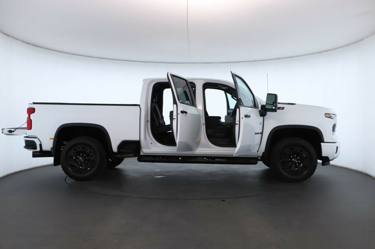 Chevrolet Silverado Hd image 2