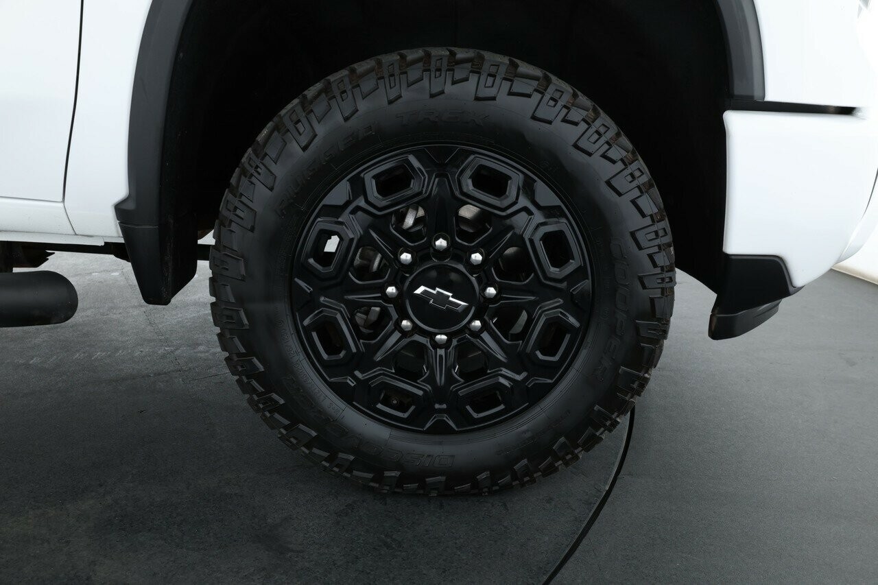 Chevrolet Silverado Hd image 4