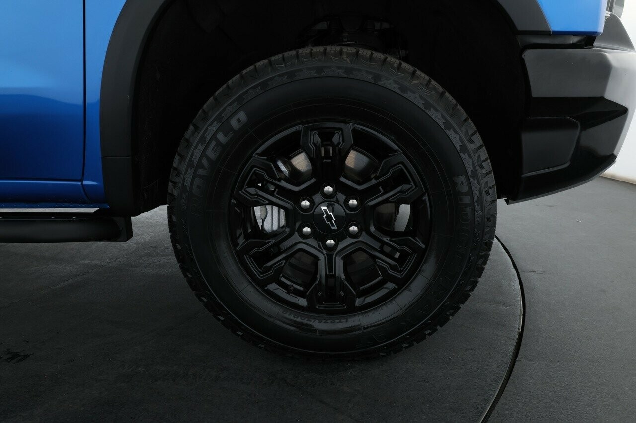 Chevrolet Silverado image 4
