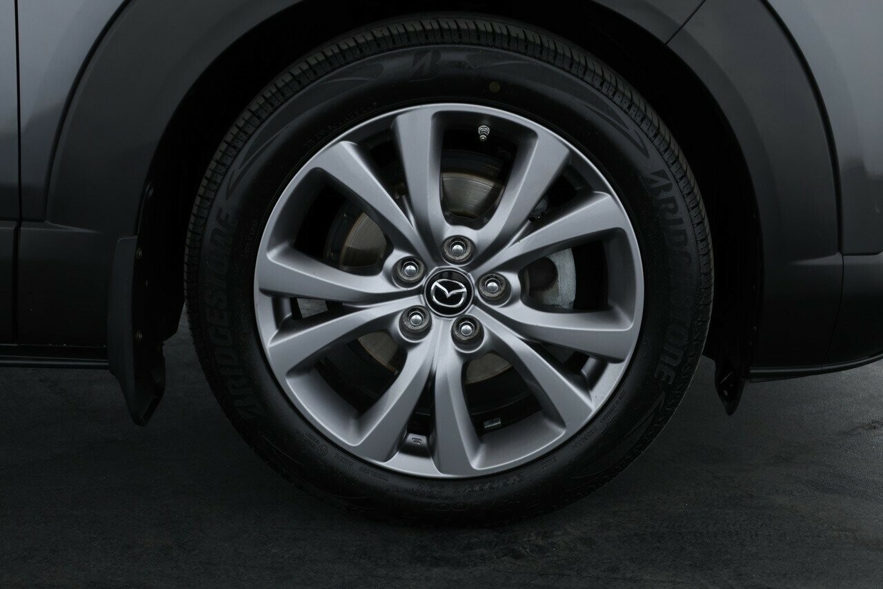 Mazda Cx-30 image 4