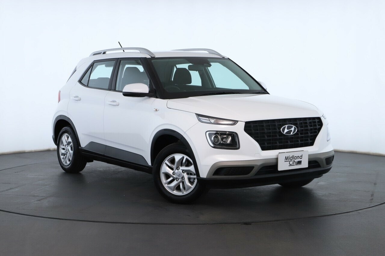 Hyundai Venue image 1