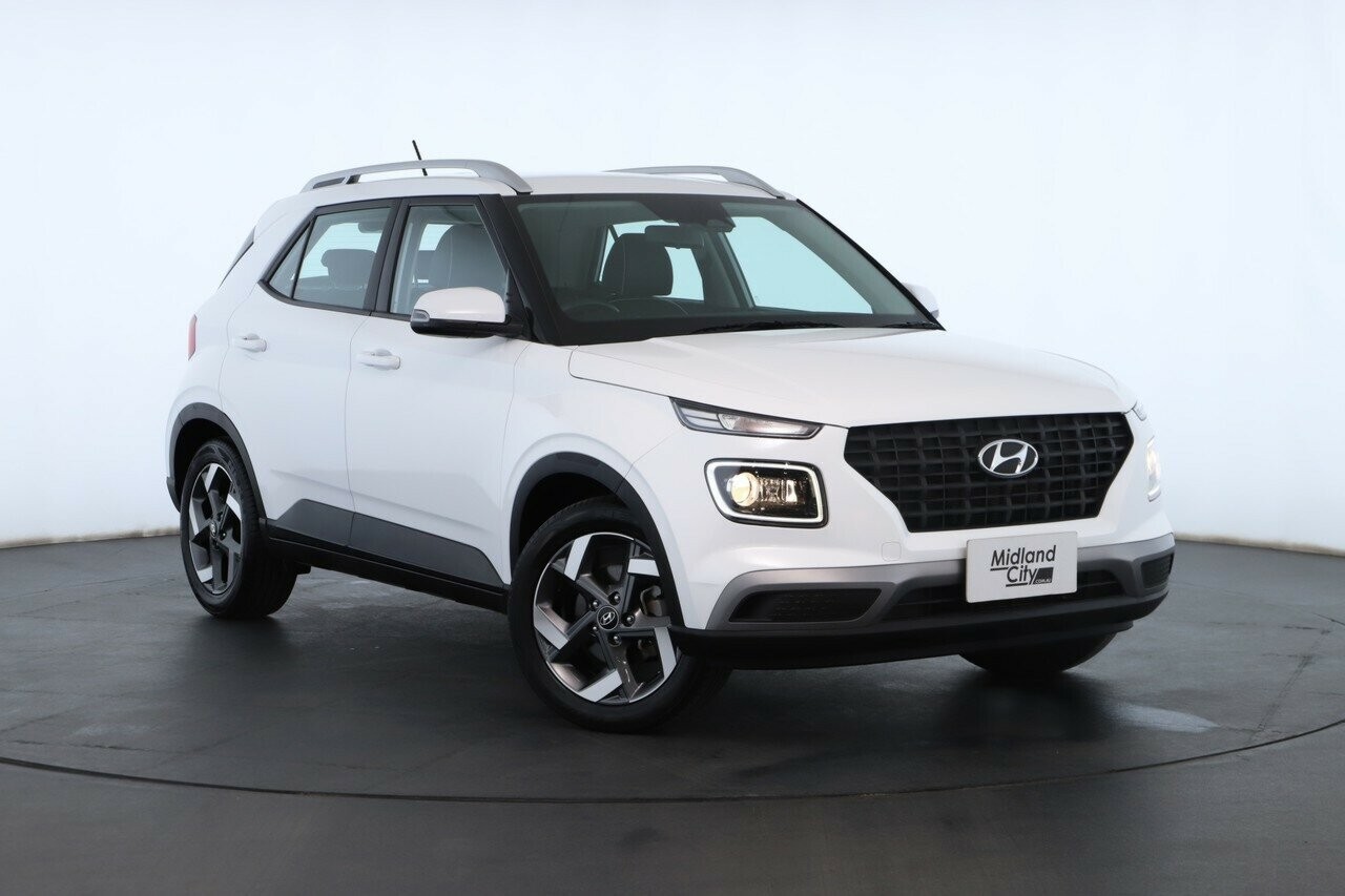 Hyundai Venue image 1