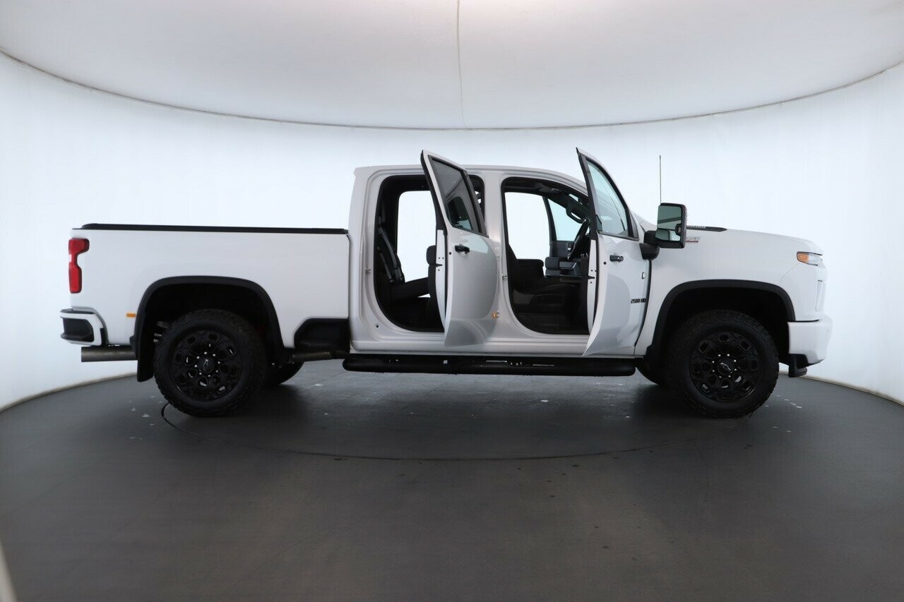 Chevrolet Silverado Hd image 2