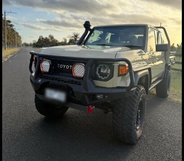 Toyota Landcruiser image 2