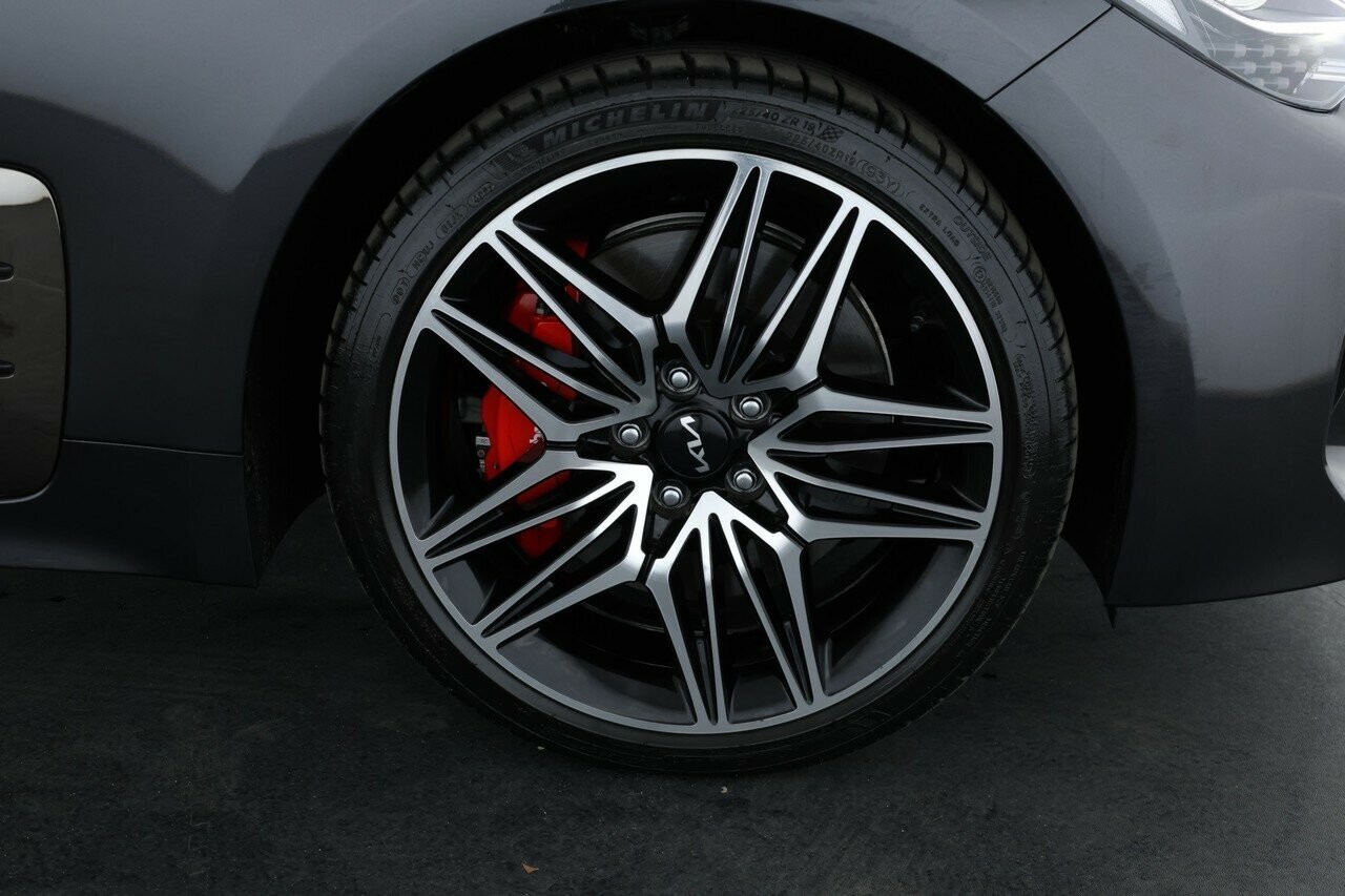 Kia Stinger image 4