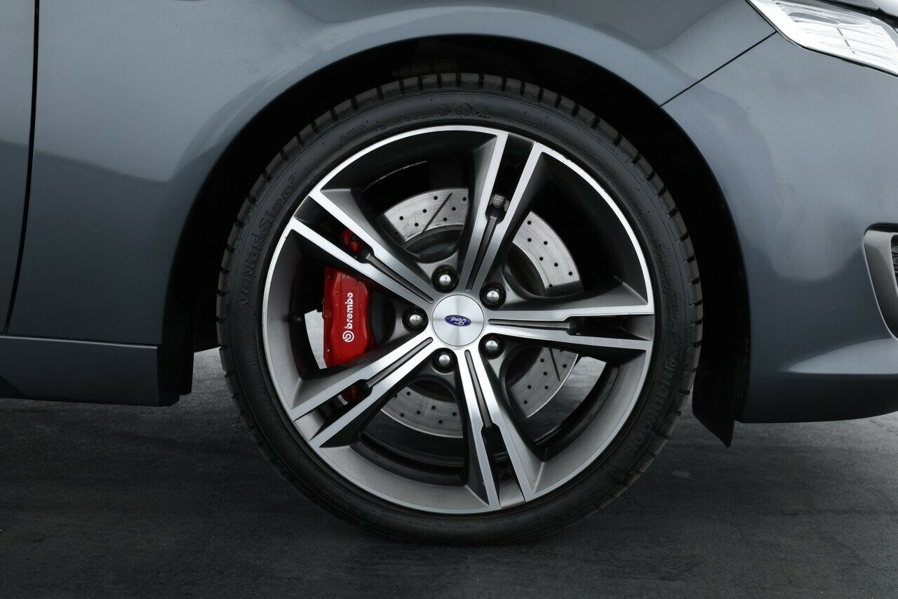 Ford Falcon image 4