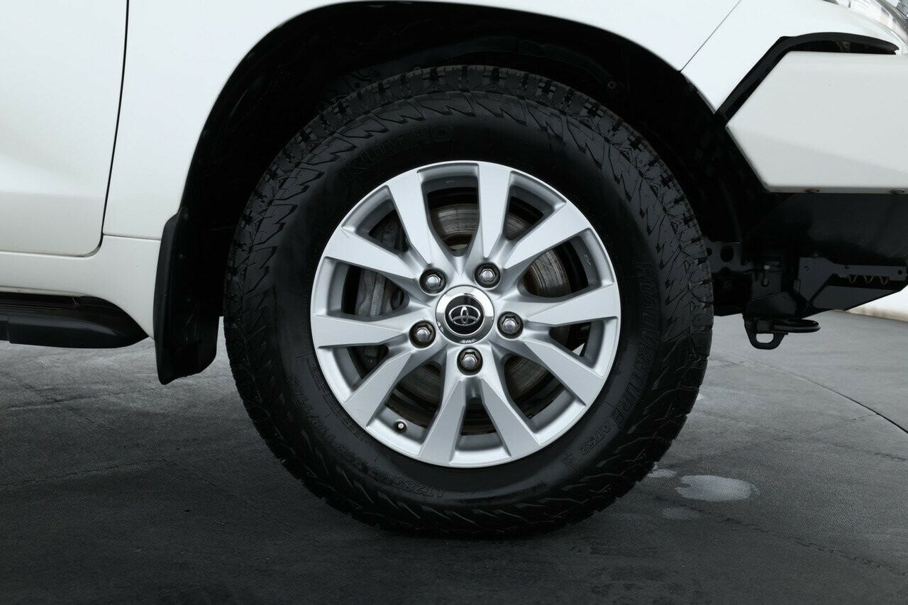 Toyota Landcruiser image 4