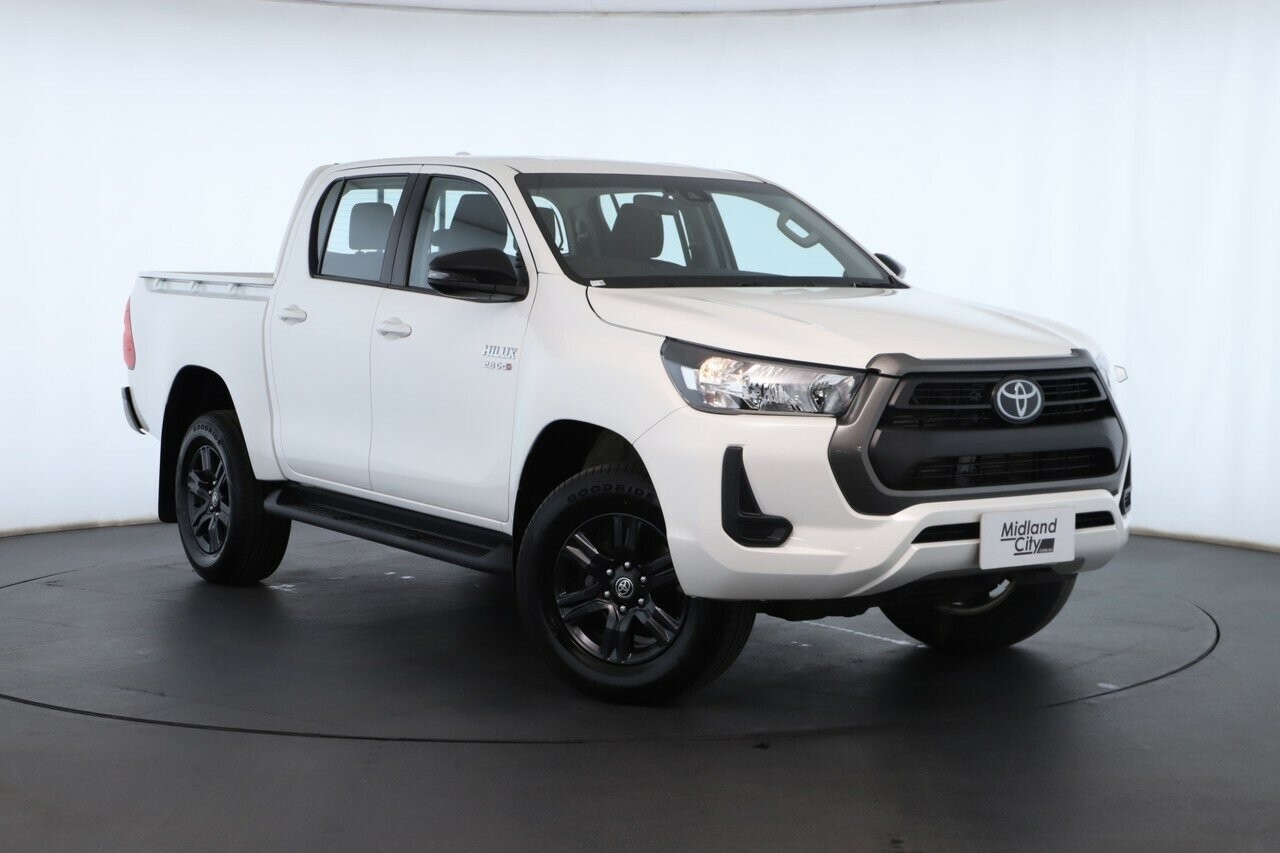 Toyota Hilux image 1