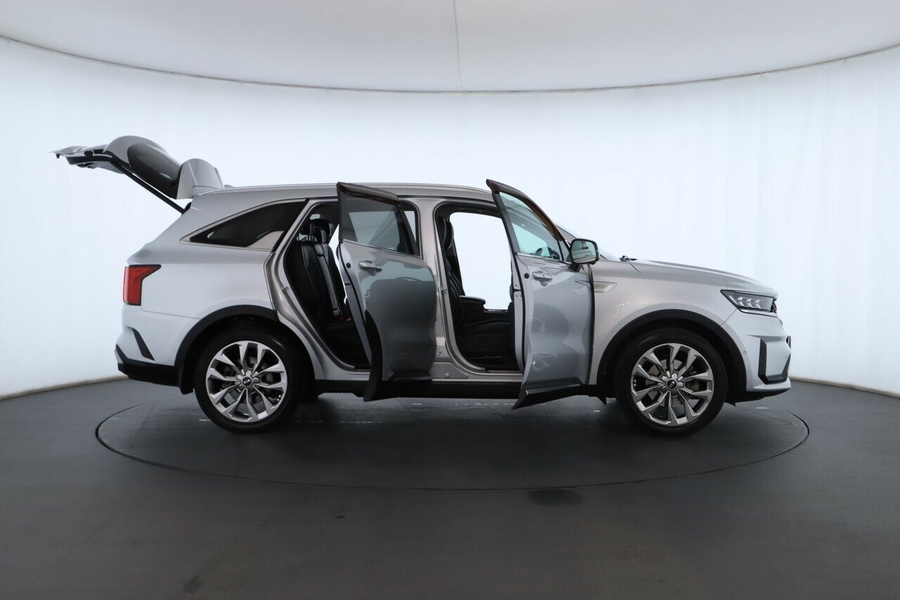 Kia Sorento image 2