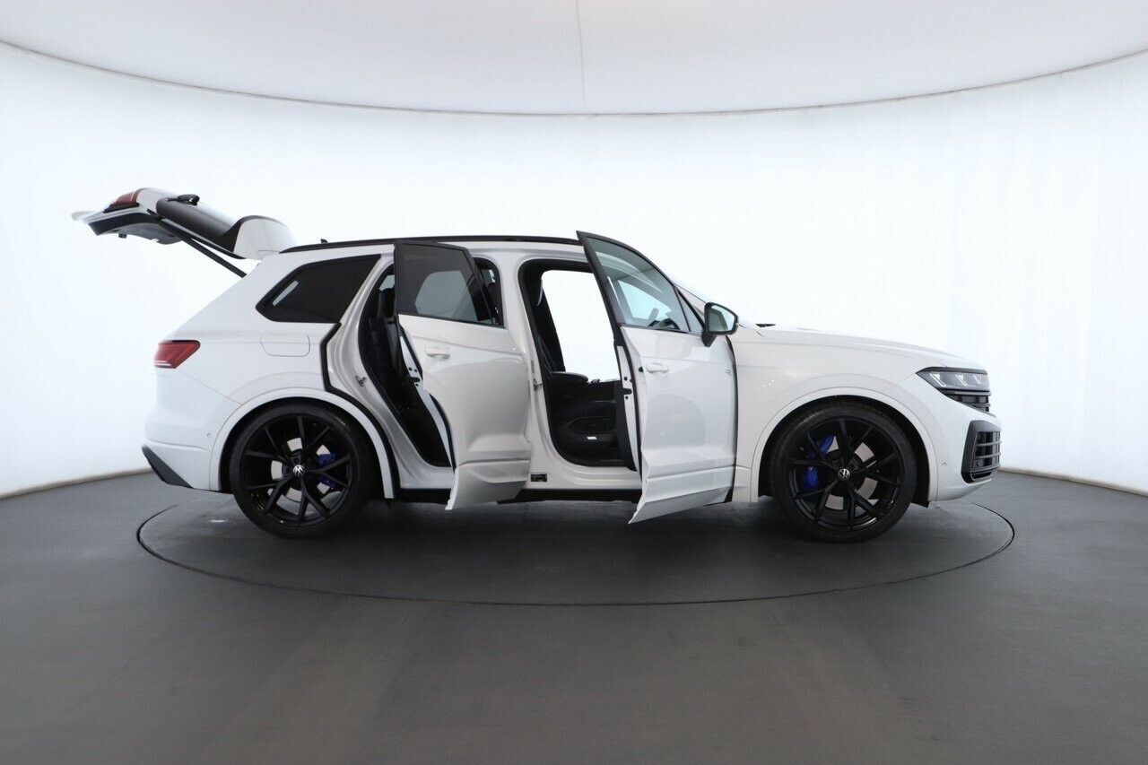 Volkswagen Touareg image 2